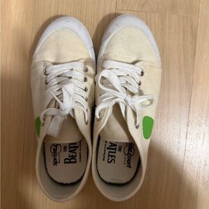 Sprint Court x Comme des Garçons Collab Beatles special edition sneaker